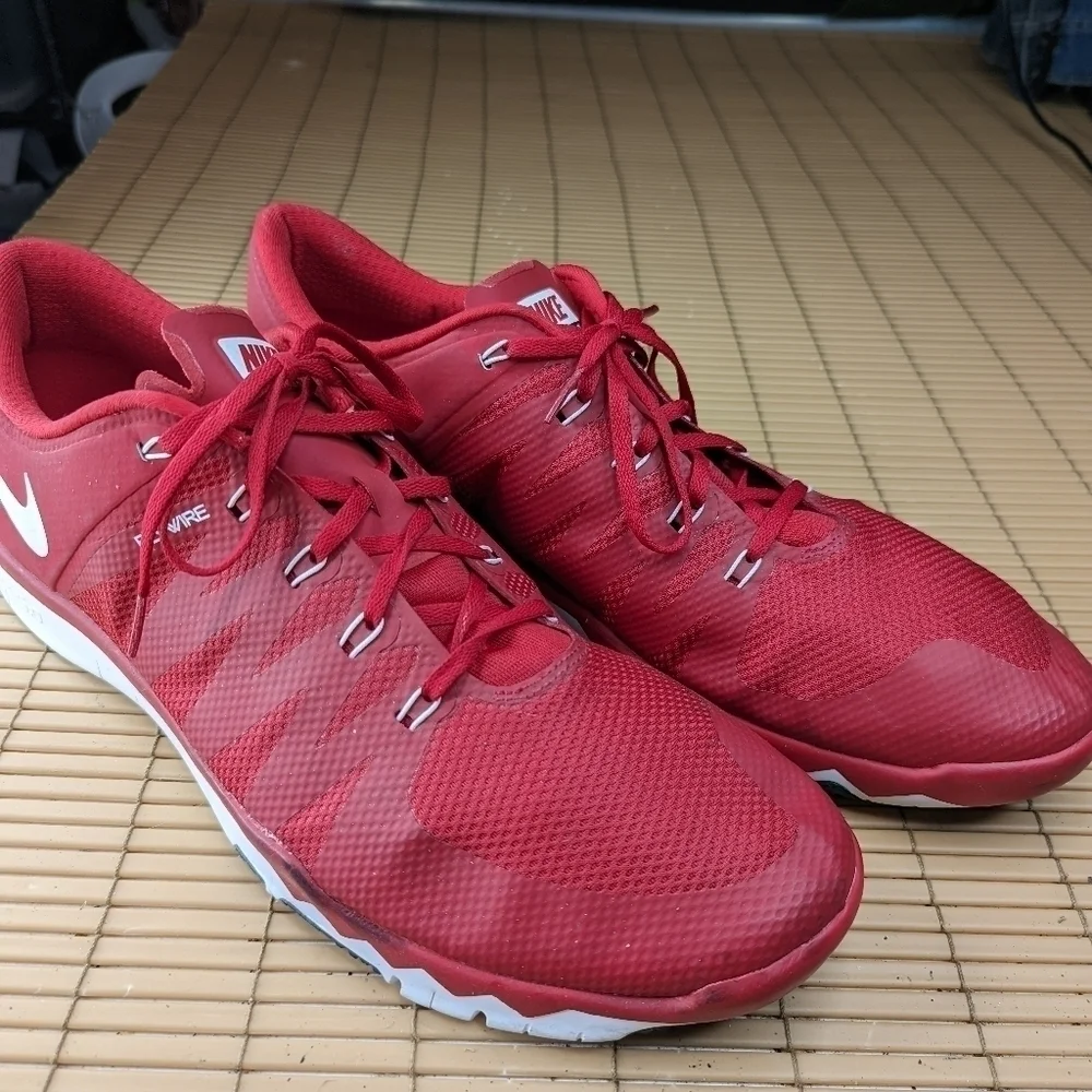 Nike Free 5.0 TR Athletic Running FLYWIRE Size 18 Shoe Men  723987-610 Red